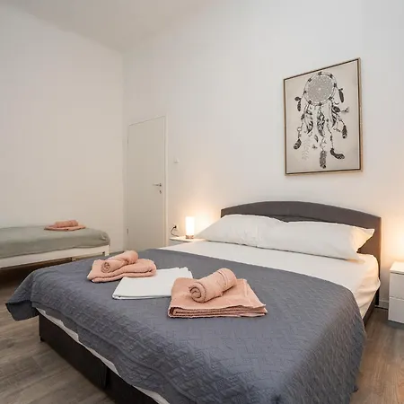 Appartement Lucija & Katia *