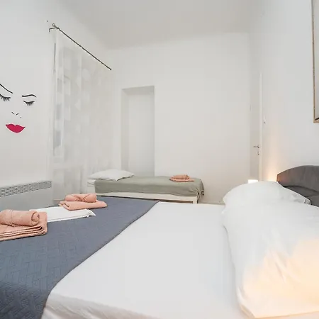 Lucija & Katia Apartamento Rijeka